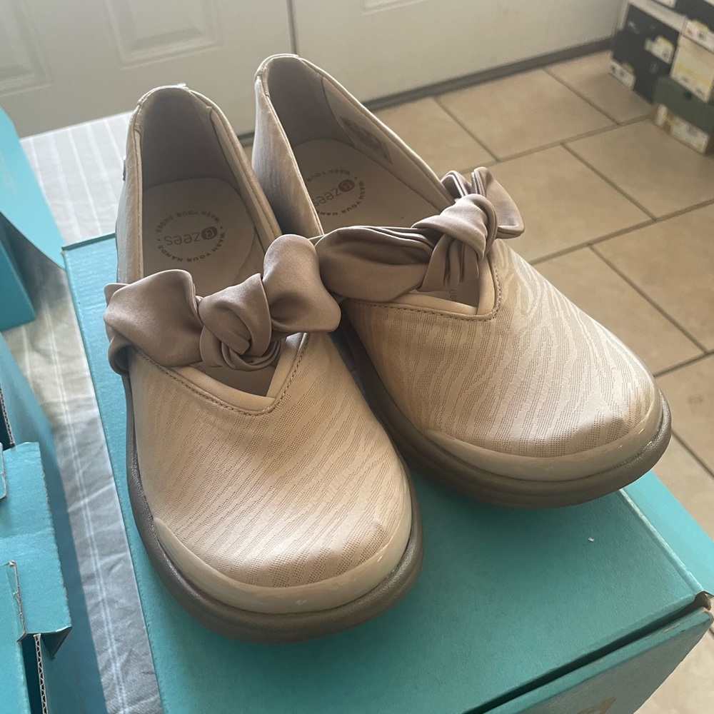 Bzees playful washable slip-ons